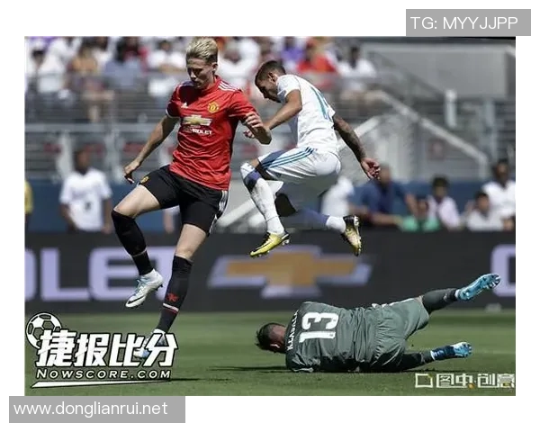 曼联与斯旺西精彩对决回顾全场进球与精彩瞬间分析