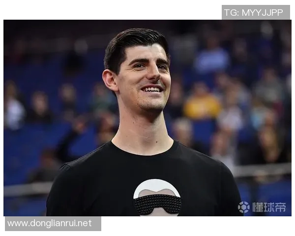 库尔图瓦的传奇之路：从青涩门将到世界顶级守护神的蜕变与荣耀