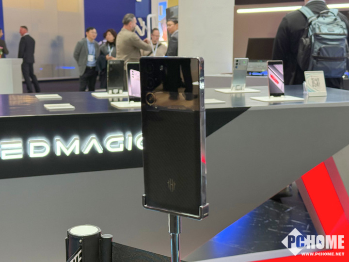 新葡萄娱乐下载红魔电竞装备参展MWC 2025 加速电竞生态布局(图2)