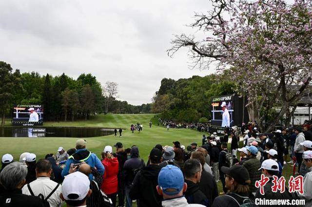 新葡萄娱乐app“LIV Golf 2025”职业高尔夫球巡回赛中国香港站揭幕
