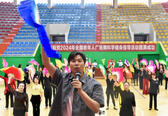 新葡萄娱乐官网“银龄行动”何以燃动体育(图4)
