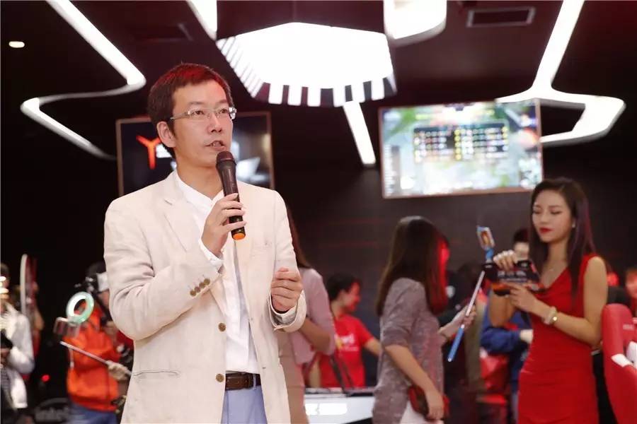 最强电竞乐园落户上海终极游戏体验治愈玩家新葡萄娱乐app们蓝瘦香菇的心(图6)