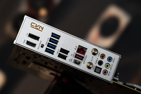 新葡萄娱乐入口显卡易拆七彩虹CVN X870 ARK电竞主板即将开售(图4)