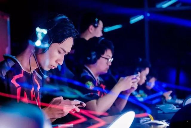 新葡萄娱乐注册电竞世界杯倒计时中国战队秣马厉兵